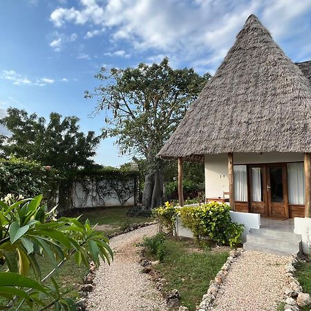 Miti Beach Bungalows Нунгві Екстер'єр фото