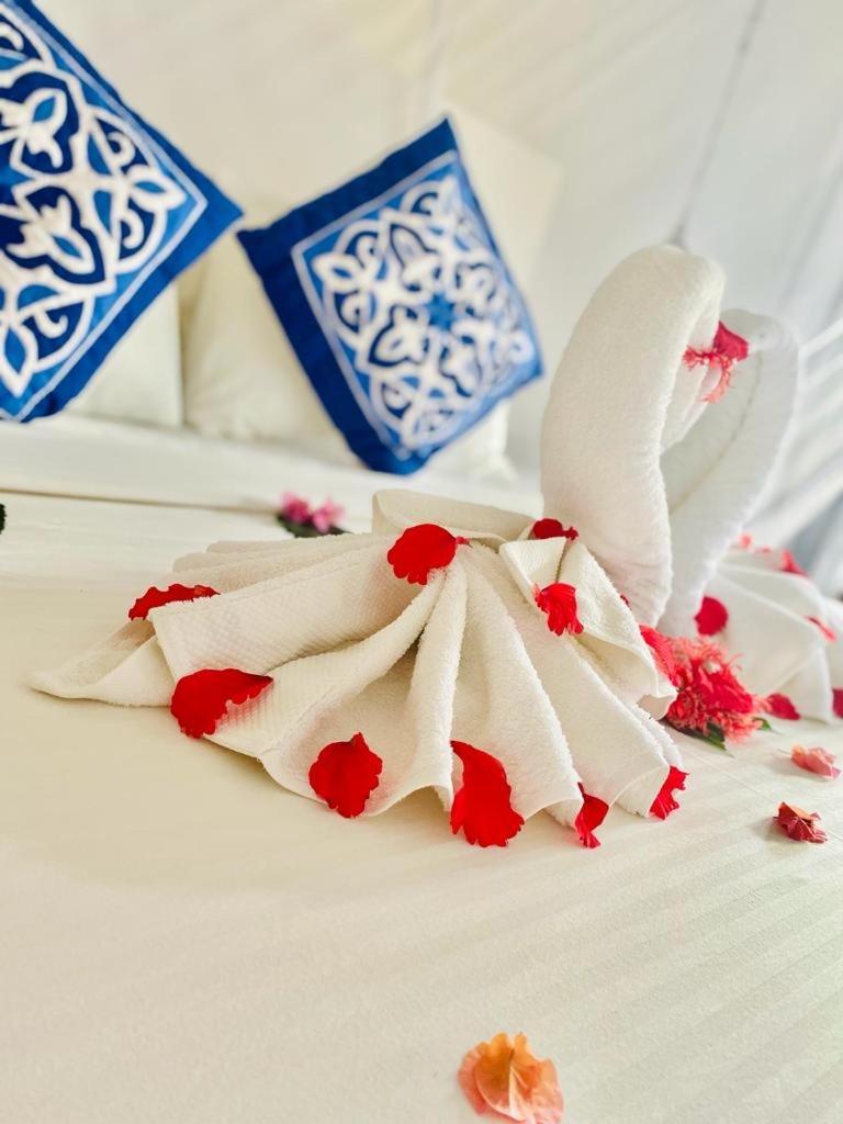 Miti Beach Bungalows Нунгві Екстер'єр фото