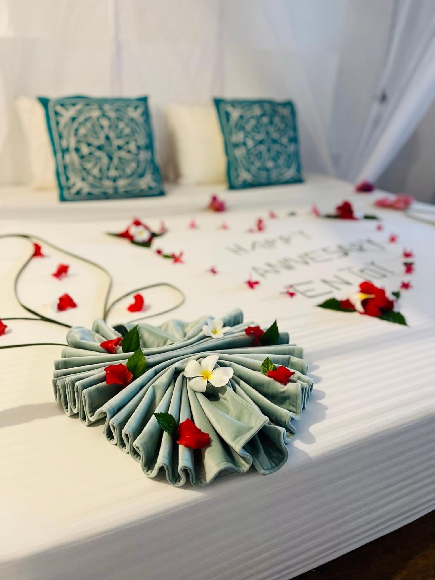 Miti Beach Bungalows Нунгві Екстер'єр фото